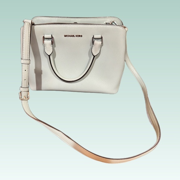 Michael Kors Crossbody - Picture 1 of 3